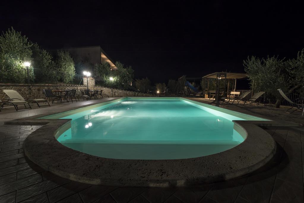 Colle San Giovanni Тоди Экстерьер фото